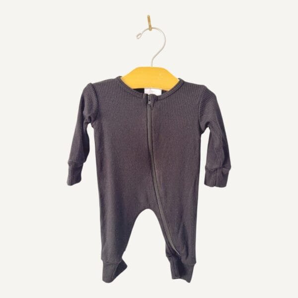 Tiny button apparel | Nn