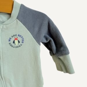 Alternative view of H&M | 2-4 mois