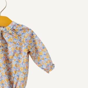 Alternative view of Oshkosh | 6 mois