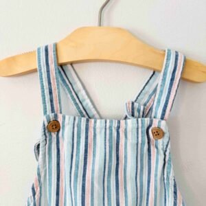 Alternative view of Child of mine | 18 mois