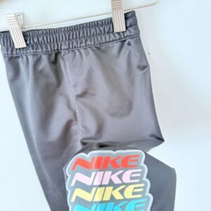 Alternative view of Nike | 24 mois